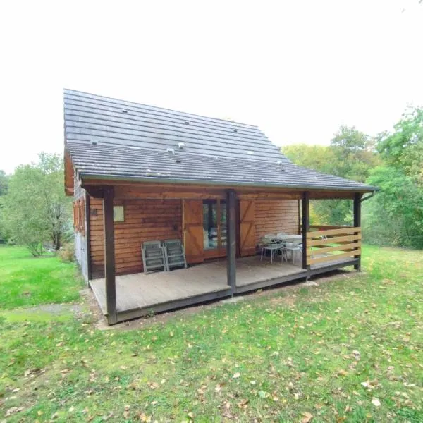 Gîte Chalet Morvan Bourgogne，位于Corancy的酒店