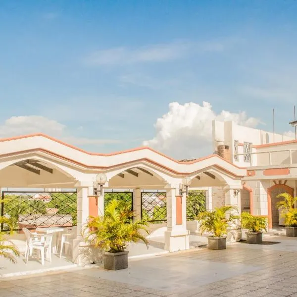 Atalanta Hotel，位于马卡帕的酒店