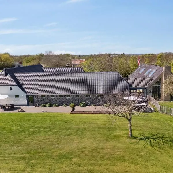 Feriehuset Hygge ved Fjorden，位于蒂霍尔姆的酒店