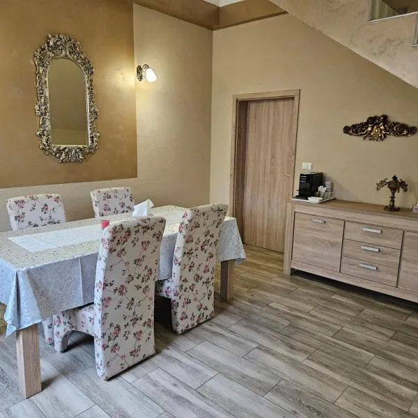 Casa Giulia，位于Jimbolia的酒店