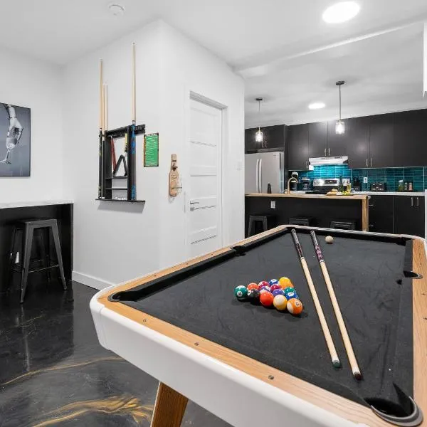 Downtown Stay 2 free parking AC 10 Guests，位于魁北克市的酒店