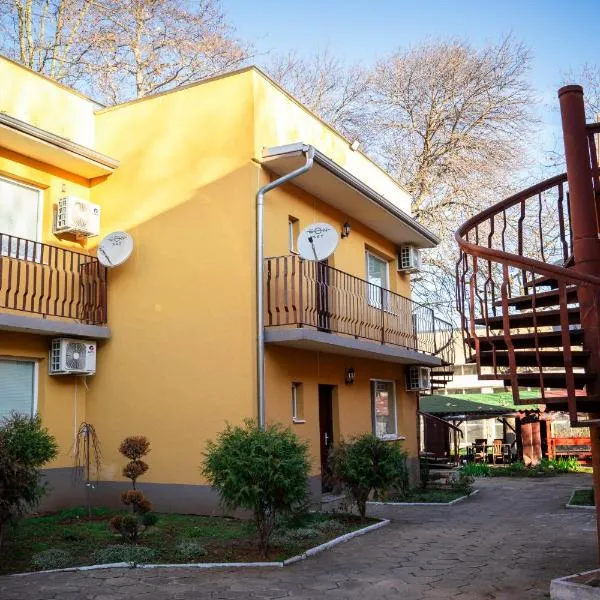 Хотел Олимпийски Надежди，位于Vratsa的酒店