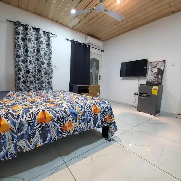 Nonkar Lodge & Food，位于阿克拉的酒店