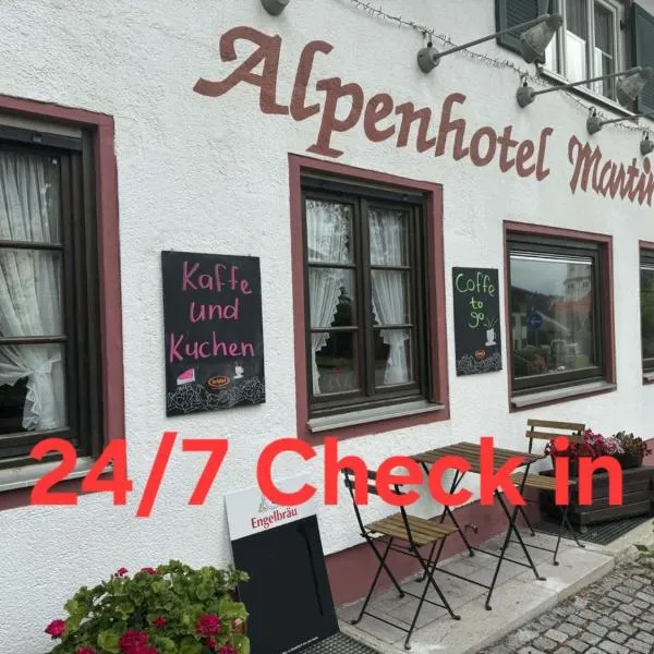 Alpen Hotel Martin，位于内森尔旺的酒店