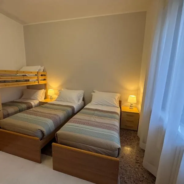 La Grande Casa di Malpensa - casa vacanze，位于加拉瑞特的酒店