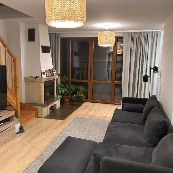 Mieszkanie z widokiem na Karkonosze，位于Staniszów的酒店