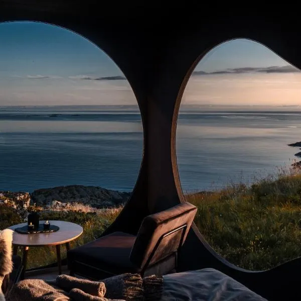 Birdbox Reksta，位于弗洛罗的酒店