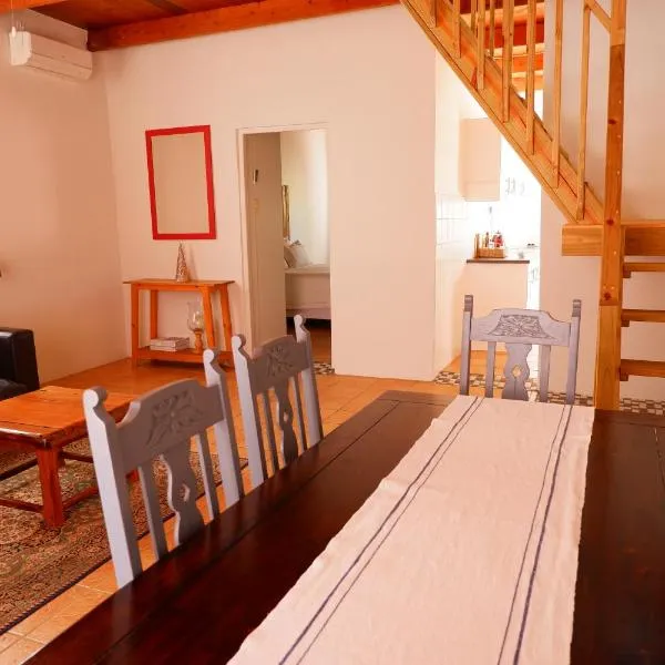 Karoo Zen，位于De Rust的酒店