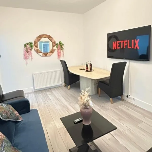 Spacious Escape 3 Bed Free Parking Ultra Fast WiFi，位于Elswick的酒店