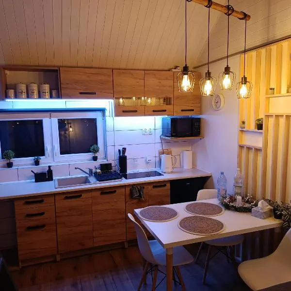 2R Relax Resort，位于Ubyszów的酒店