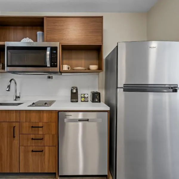 Everhome Suites Rochester Greece，位于罗切斯特的酒店