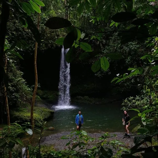 Donde se Oculta el Sol，位于比利亚加松的酒店
