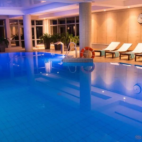 Hotel Nowy Dwór Elizy blisko Sky Bridge，位于德武戈波莱兹德鲁伊的酒店