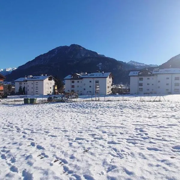 Am Knotenpunkt zu vielen Bündner Skigebieten，位于图西斯的酒店