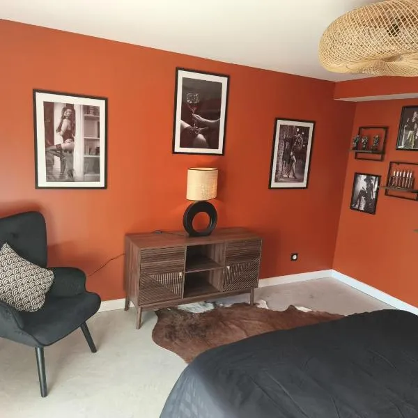 Cocon sensuel - Jaccuzzi et petit déjeuner - Proche Chantilly et Beauvais，位于克莱蒙的酒店