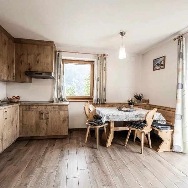 Oberhof Apt Lärchenwald，位于Vallarga的酒店