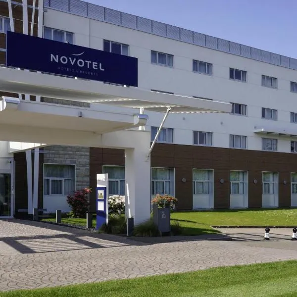 Novotel Saint-Quentin en Yvelines，位于马尼·莱斯·阿莫的酒店