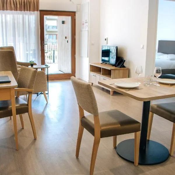 Résidence Nouvelles Sylphides Carrières-sous-Poissy，位于卡里雷斯索珀斯的酒店