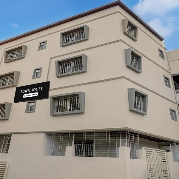 Super Townhouse Ganesh Tekdi Temple Nagpur，位于那格浦尔的酒店