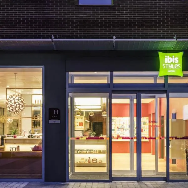 ibis Styles Versailles Guyancourt，位于基扬古尔的酒店