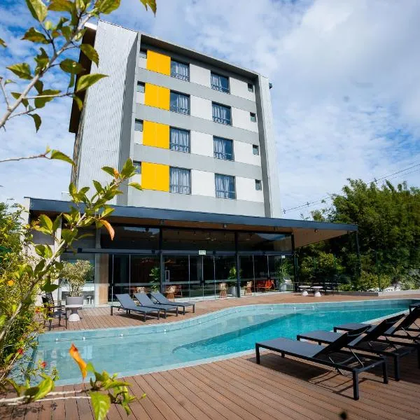 Liwe Hotels，位于佩尼亚的酒店