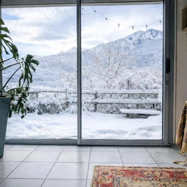 Charmant T3 à Vignec Accès au ruisseau -Terrasse，位于维格奈科的酒店