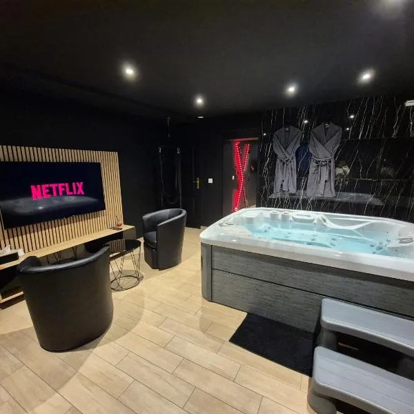 SecretBlackRoom，位于Villecresnes的酒店