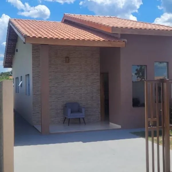 Montebelle casa2，位于Porangaba的酒店