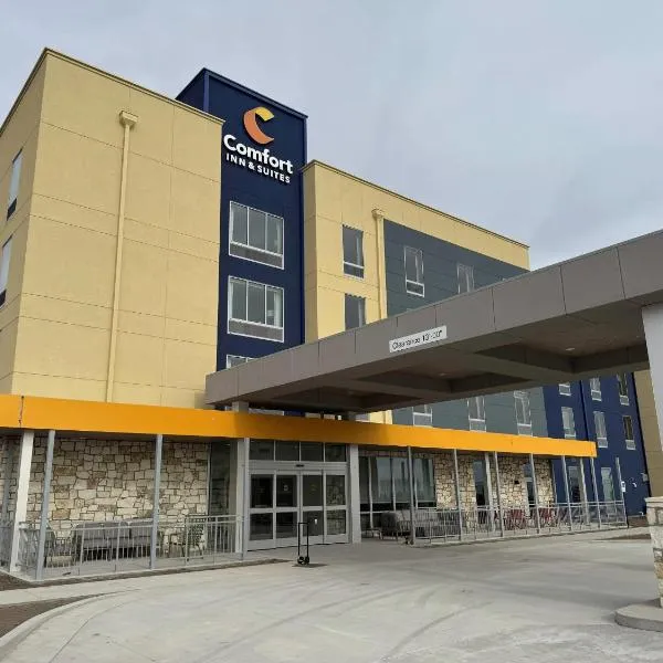 Comfort Inn & Suites Colby，位于科尔比的酒店