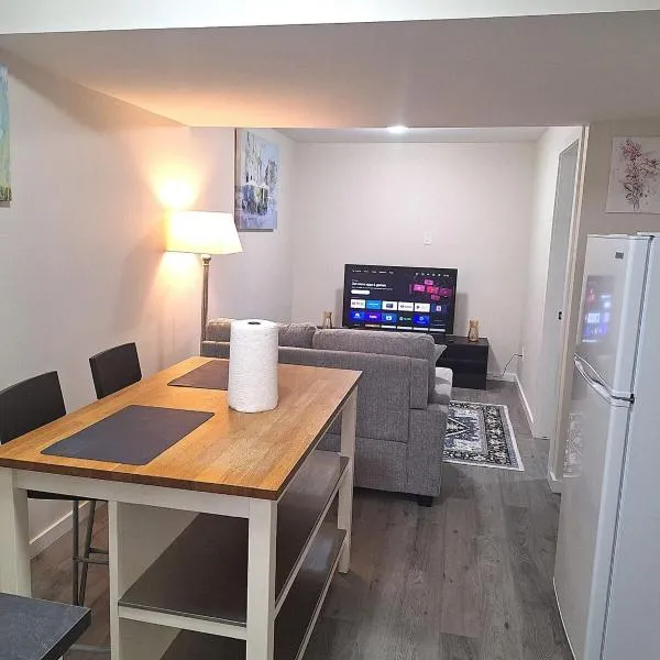 Nest and Rest Cozy Suite，位于温尼伯的酒店