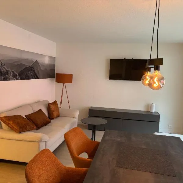 Feel Home Apartments 701 - 702- Seesicht - Terrasse - Balkon - kostenloser Parkplatz，位于埃梅滕的酒店