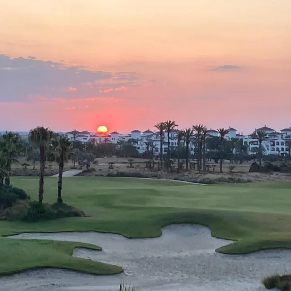 Casa Gironi Appartement voor 4 personen met golfzicht & zwembad ,La Torre Golf Resort, Murcia，位于罗尔丹的酒店