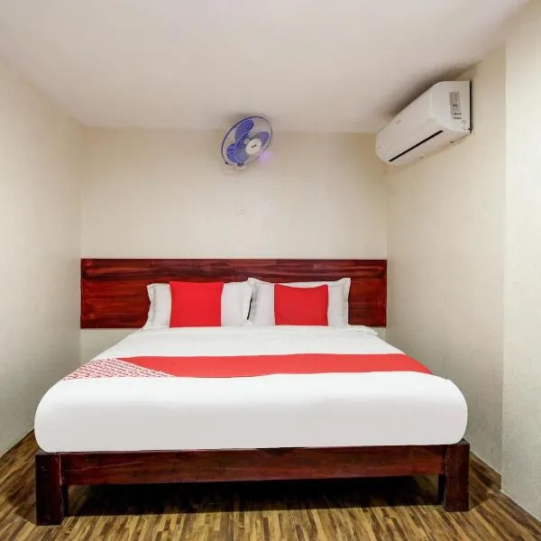 Super Hotel O Am Grandd，位于蒂鲁奇奇拉帕利的酒店