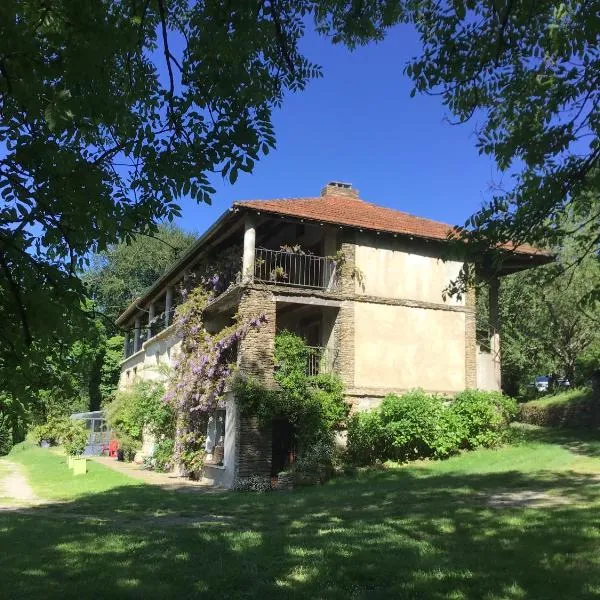 La Bouriotte, chambre d'hôtes Sycomore,,位于Labastide-Rouairoux的酒店