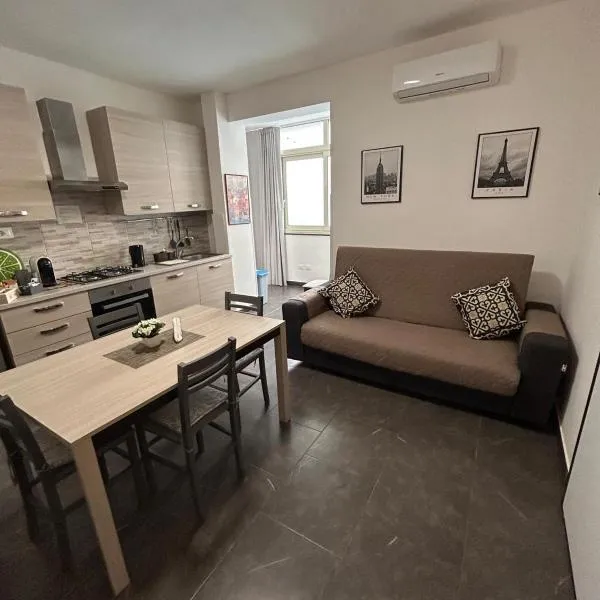 Little House，位于雷焦卡拉布里亚的酒店