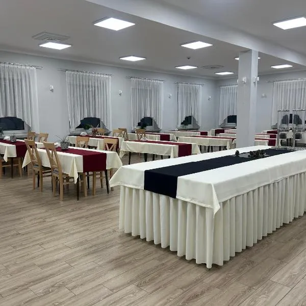 O W Dab，位于乌斯特龙的酒店