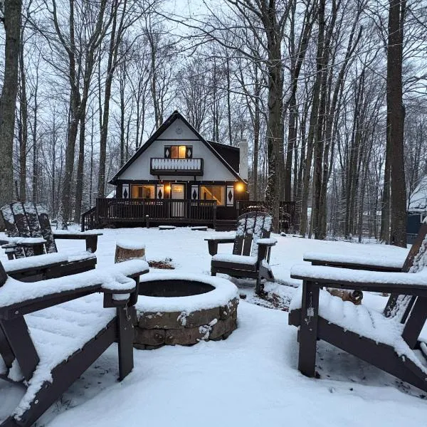 Cabin with Sauna Close to Skiing，位于Arrowhead Lake的酒店