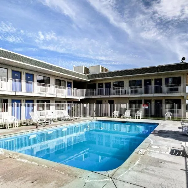 6号威尔斯汽车旅馆 ，位于韦尔斯的酒店