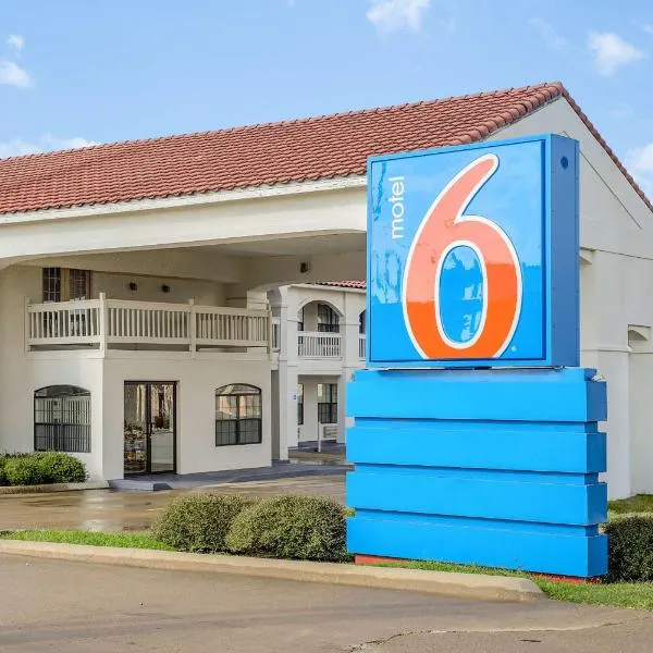 Motel 6-Canton, TX，位于Grand Saline的酒店