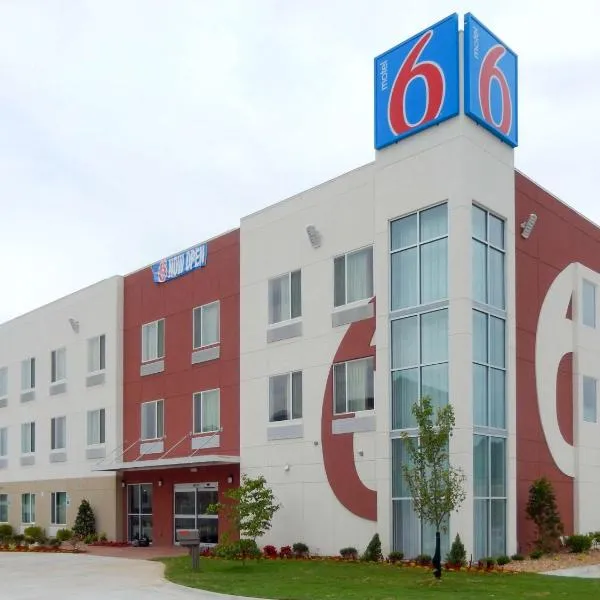 Motel 6-Tulsa, OK，位于卡图萨的酒店