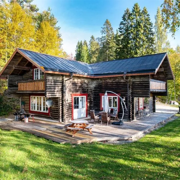 Luxurious Log House - Gränsfors 354,位于Bergsjö的酒店