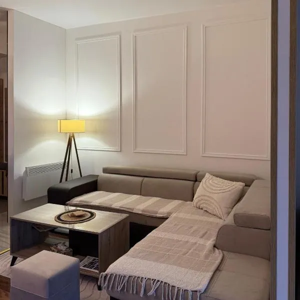 Nirvana Lux Apartman Zlatar，位于Brdo的酒店