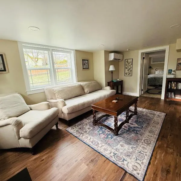 State Street Cottage, Suite 1，位于普尔曼的酒店