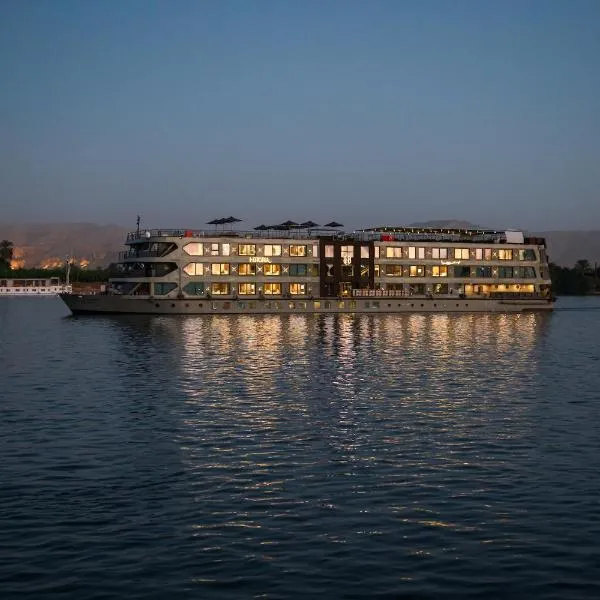 Historia The Boutique Hotel Nile Cruise - Every Monday from Luxor for 04 & 07 Nights - Every Friday From Aswan for 03 & 07 Nights，位于卢克索的酒店