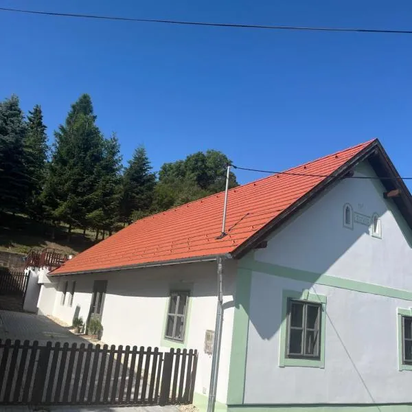NeuHaus Apartman，位于Úrkút的酒店