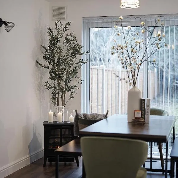 The Dormers luxury house near NEC BHX Airport Resort World，位于Sheldon的酒店