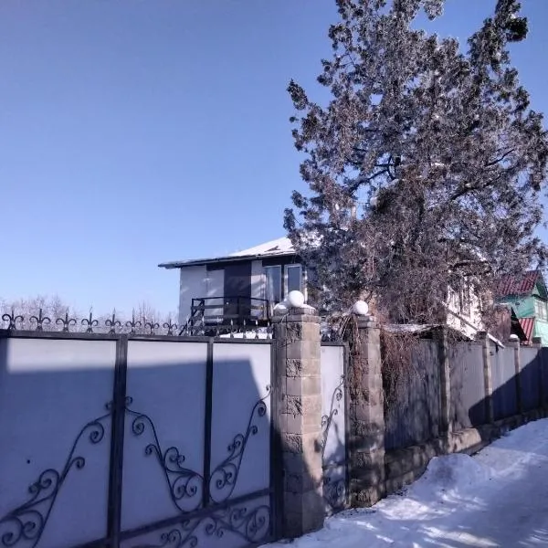 Уютный ночлег Иссыкские курганы，位于Rakhat的酒店