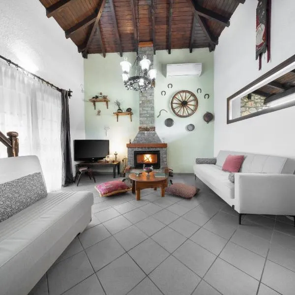 Chalet Renata 1 Livadi Arachovas，位于Kalívia的酒店