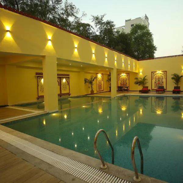 Hotel Ranavilas Palace，位于斋浦尔的酒店