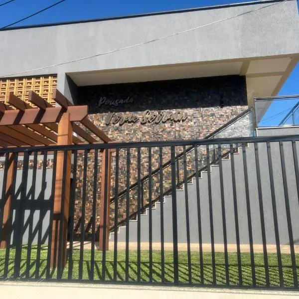 Pousada Verde Serrath - Muriqui，位于穆里基镇的酒店